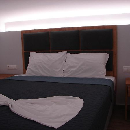 Four Reasons Aparthotel Paralía Eksteriør bilde