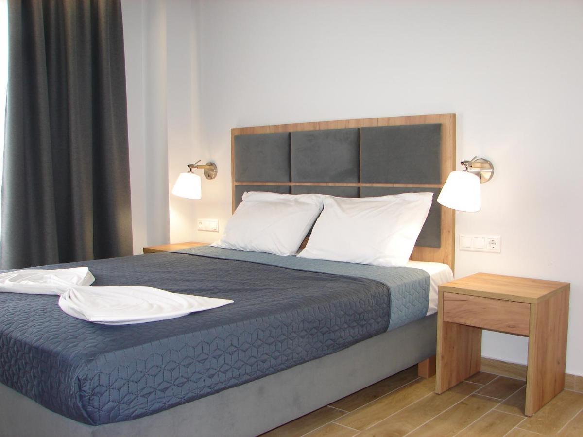 Four Reasons Aparthotel Paralía Eksteriør bilde