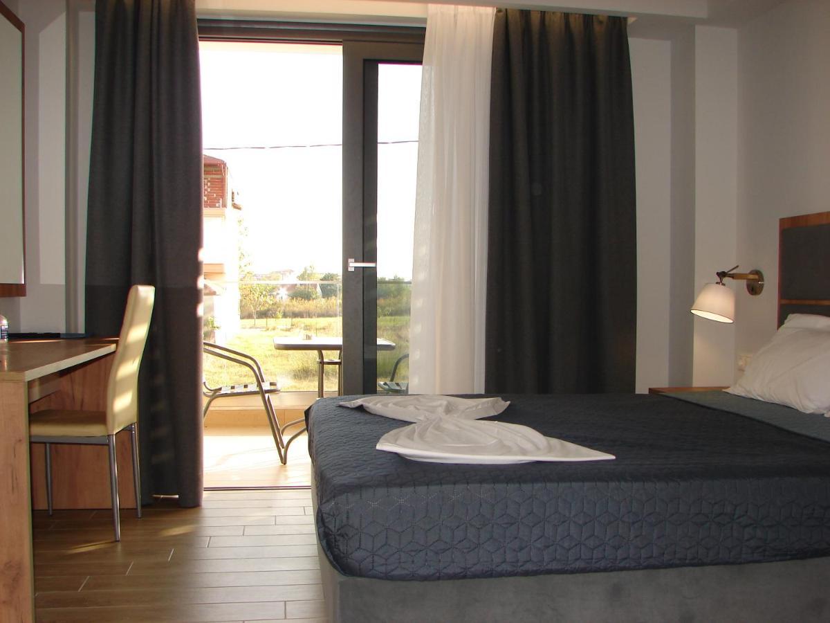 Four Reasons Aparthotel Paralía Eksteriør bilde